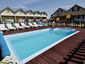 Holiday complex with outdoor pool, Jezierzany, Jezierzany